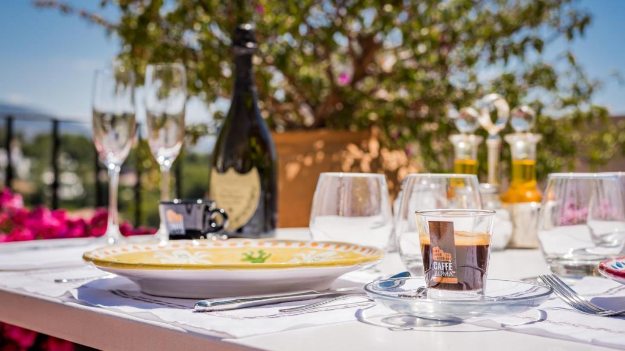 Molo Luxury Puerto Banus Hotel Marbellac